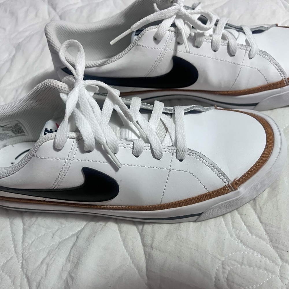 Nike Court Legacy Sneakers